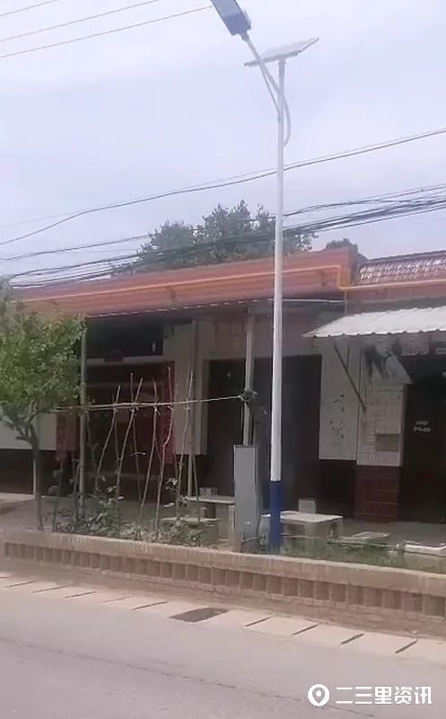 DƬ